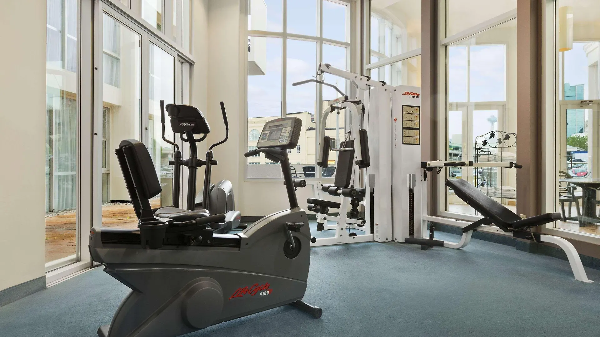 Travelodge By Wyndham Niagara Falls Fallsview Hotel