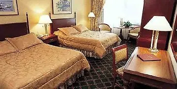 Travelodge By Wyndham Niagara Falls Fallsview Kanada