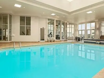 Travelodge By Wyndham Niagara Falls Fallsview Kanada